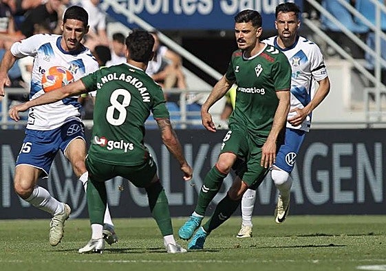 El Eibar empata y deja casi sin opciones de permanencia al Tenerife