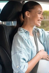 Cosas que debes saber antes de subirte al coche si estás embarazada