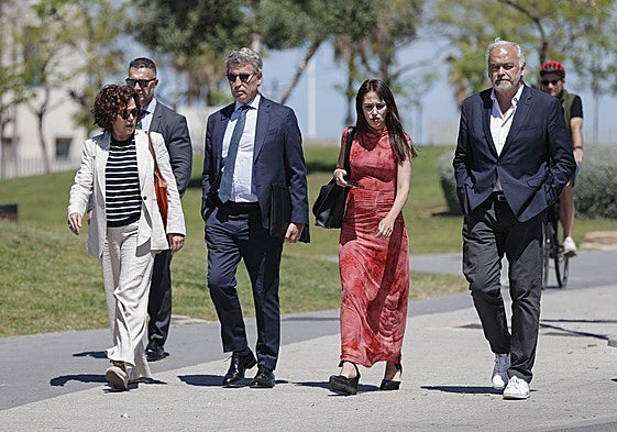 Feijóo este lunes a su llegada a Valencia para celebrar el congreso del PP europeo