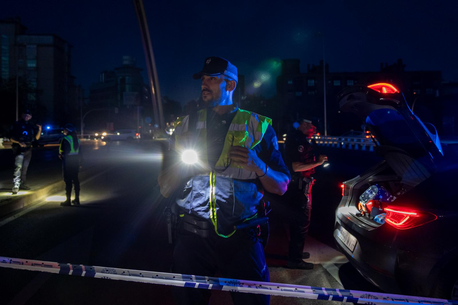 One Dead and 13 Poisoned in Madrid Fire Caused by Candle During Blackout
