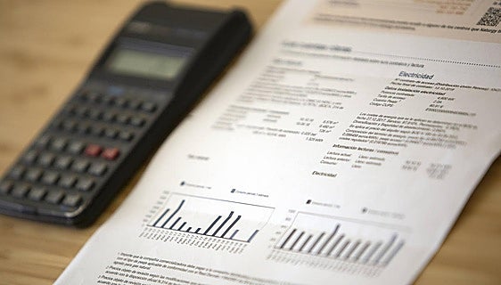 El abaratamiento del gas, la luz y las gasolinas modera el IPC al 2,2% en abril