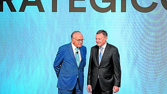 Criteria cesa a Simón como consejero delegado e incorpora a Reynés como vicepresidente