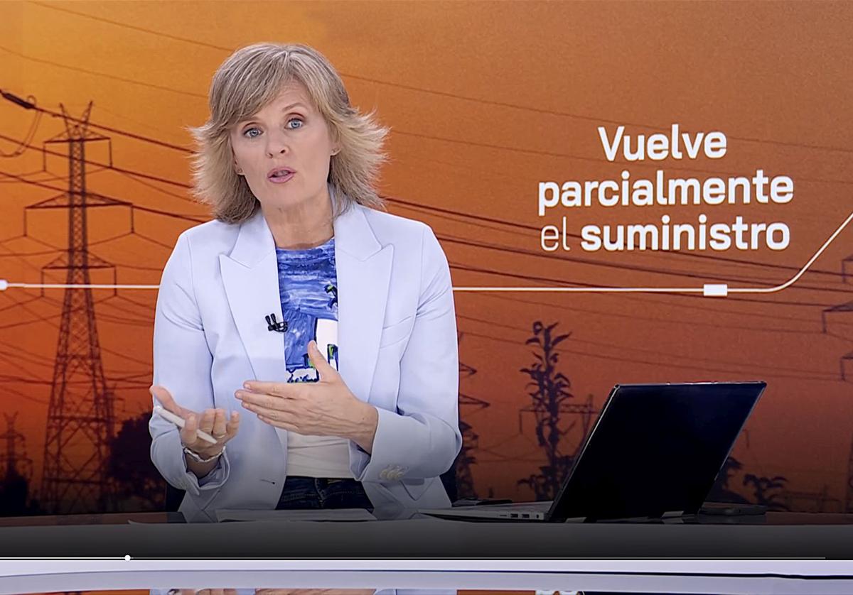Marta Carazo, en el 'Telediario 2' del lunes 28 de abril.