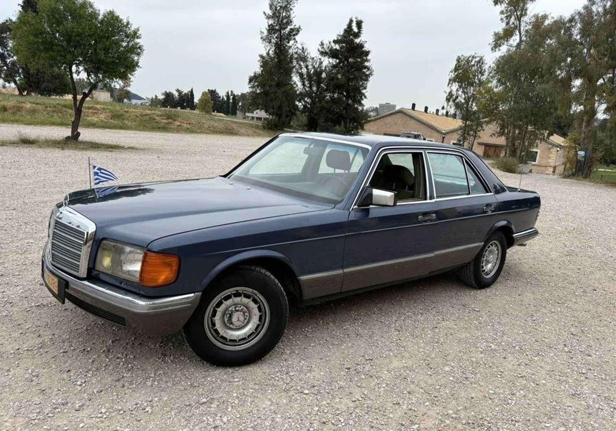 Sale a la venta el coche de Andreas Papandreu