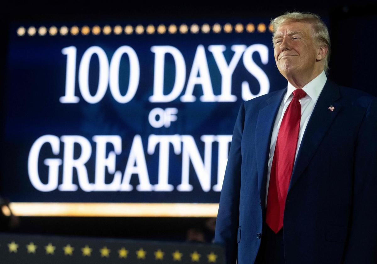 Trump recibió la gratitud de los simpatizantes a sus cien días en el Gobierno y la nueva 'edad dorada' de EE UU.