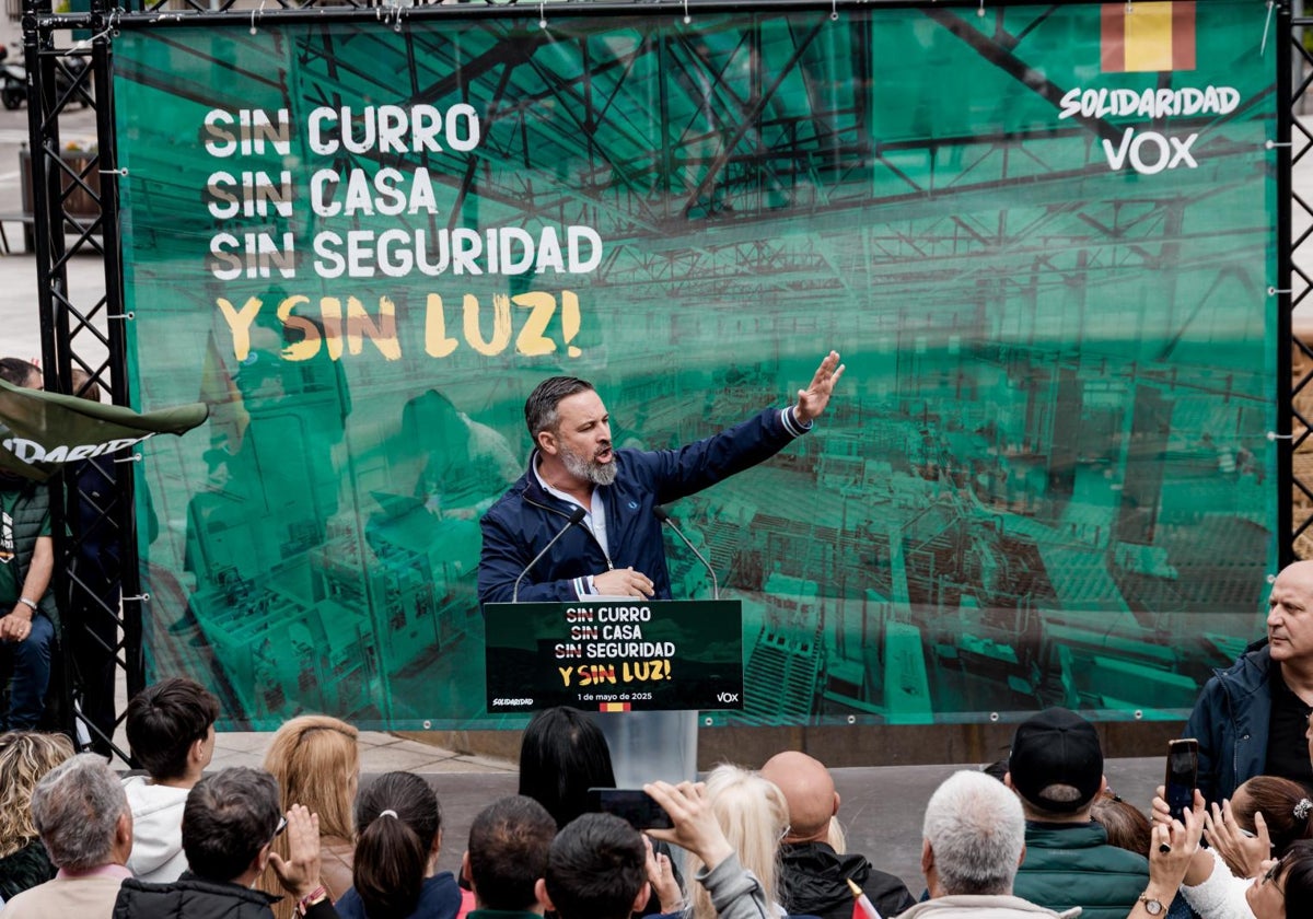 Vox y el sindicato Solidaridad organizan una concentración en Fuenlabrada por el Primero de Mayo.