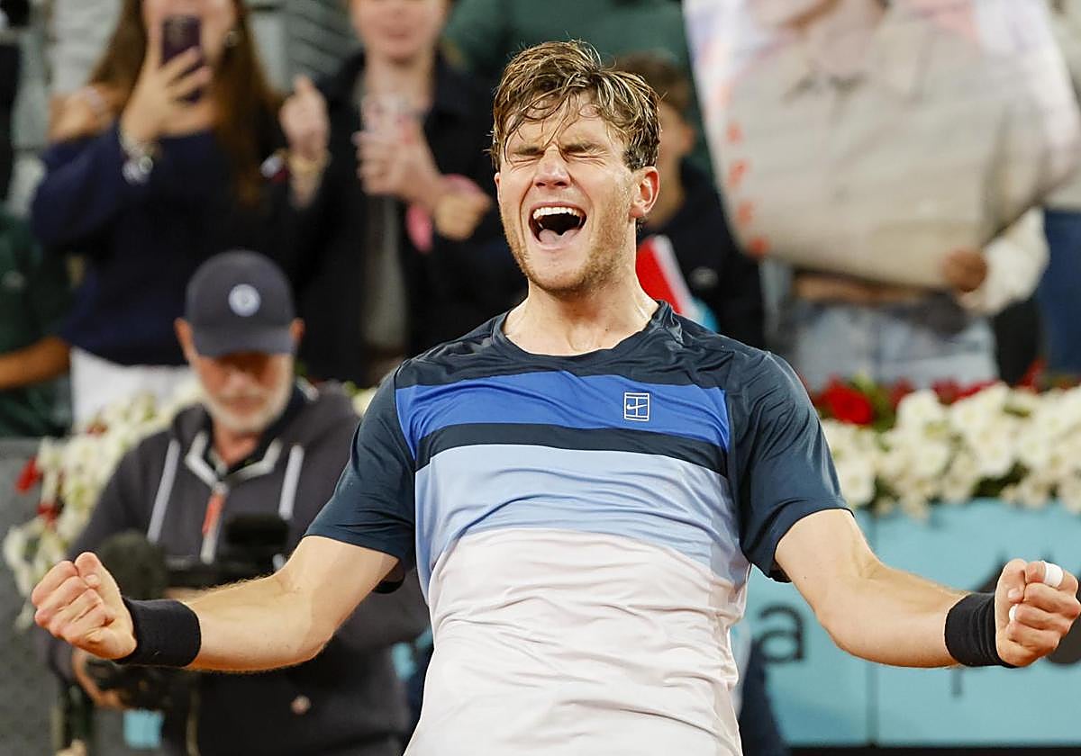 Jack Draper celebra su victoria ante Lorenzo Musetti.