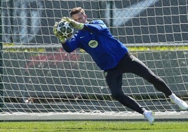 Marc-André ter Stegen, entrenando en la Ciudad Deportiva Joan Gamper.