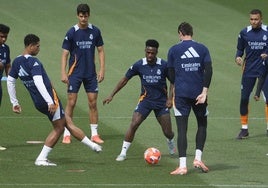 Los jugadores del Real Madrid, preparando el partido del domingo ante el Celta.