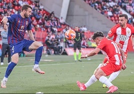 El Almería se mete en 'playoff' tras golear a un flojito Eldense