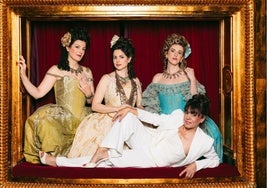 Las cuatro protagonista de 'Cómicas', montaje que alza el telón en el Teatro de la Zarzuela.