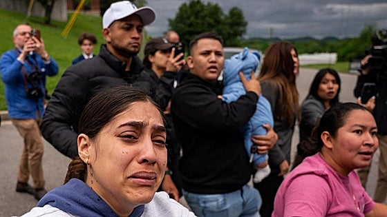 Trump ofrece mil dólares a los migrantes ilegales que decidan salir de EE UU