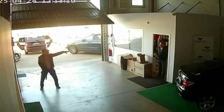 Dos hombres asaltan un concesionario en Badajoz por un cupón de la ONCE