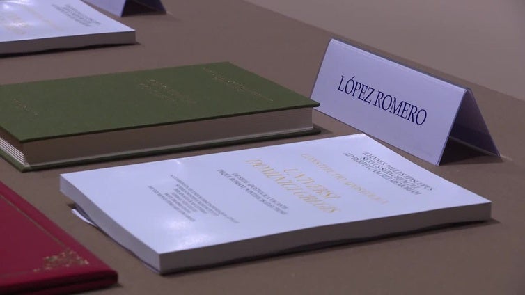 El Vaticano muestra el escenario del cónclave que empieza este miércoles