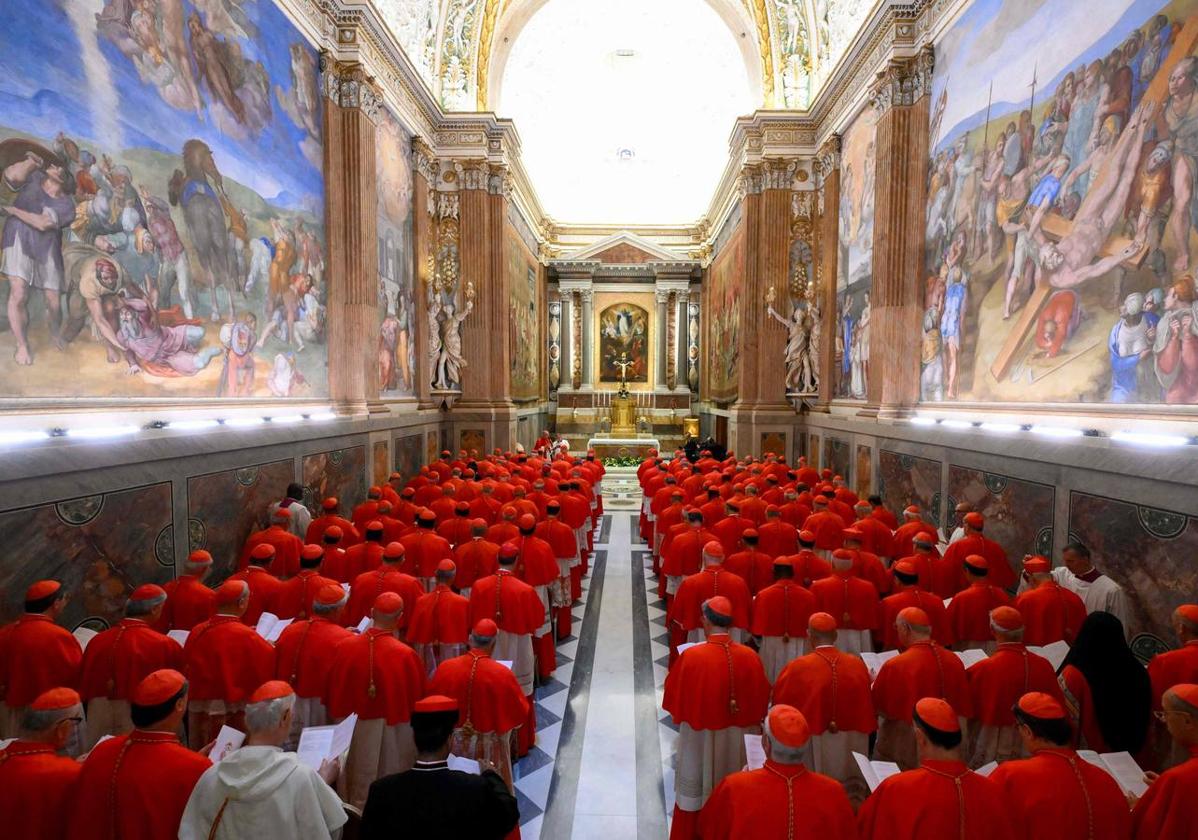 ¿Por qué hay seis cardenales que han roto la uniformidad del cónclave?
