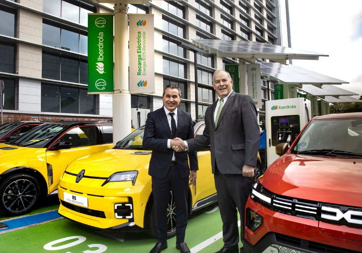 Iberdrola se alía con Renault para facilitar a los consumidores el acceso al coche eléctrico