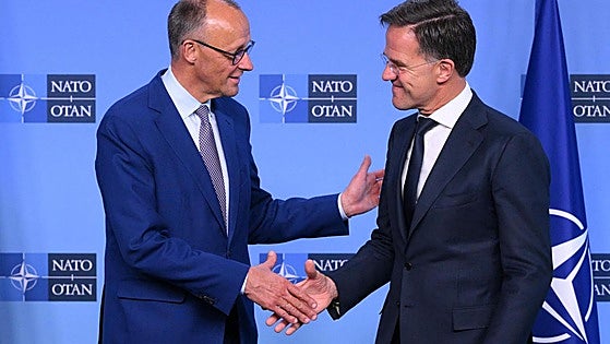 Merz defiende más controles de fronteras en su primer viaje a Bruselas