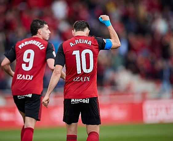 El Mirandés se acerca a Primera al superar al Castellón en Anduva