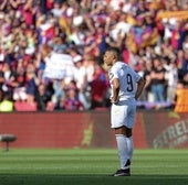 Mbappé, decepcionado tras la derrota contra el Barcelona