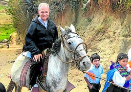Prevost recorrió las zonas rurales de Perú a caballo, como las montañas Incahausi