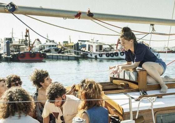 Carla Simón en el rodaje en Vigo de 'Romería', su tercer largometraje tras 'Verano 1993' y 'Alcarràs'.