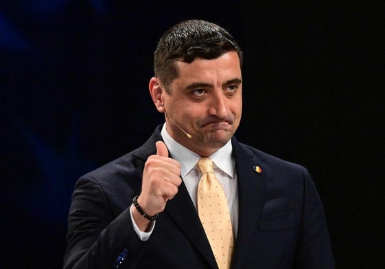 El candidato ultra George Simion.