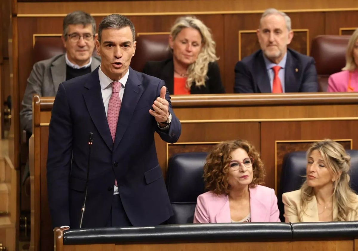 Manos Limpias denuncia ante la Fiscalía la difusión de los wasaps por «vulnerar la intimidad» de Sánchez
