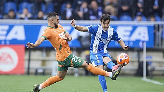El triunfo del Alavés contra el Valencia desciende a Las Palmas