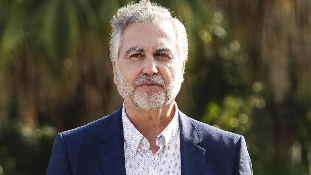 El perfil más desconocido de Carlos Alsina: imitador precoz, vida privada blindada y un encuentro inesperado con la reina Letizia