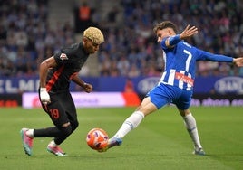 Así hemos narrado el derbi que le dio la Liga al Barça