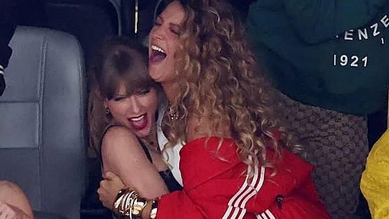 ¿Amenazó Blake Lively con filtrar mensajes de Taylor Swift si no la apoyaba públicamente?