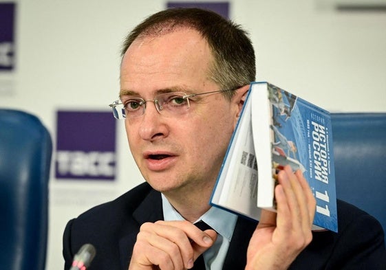 Vladímir Medinsky, asesor del Kremlin, en la presentación de un nuevo libro escolar en agosto de 2023.