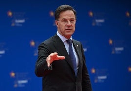 El secretario general de la OTAN, Mark Rutte, a su llegada a la CPE en Tirana (Albania).