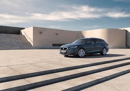 Versión enchufable y familiar del Seat León