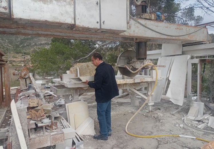 El taller donde Larrea realizas sus insólitos instrumentos.