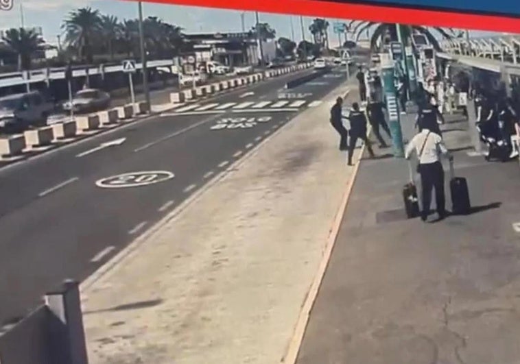 El vídeo del tiroteo en el aeropuerto de Gran Canaria en el que murió el joven migrante: tenía billete para volver a Gambia el día 22