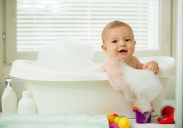 El momento del baño será su preferido con estas bañeras plegables para bebé