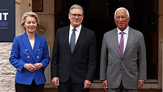 La UE y el Reino Unido reinician su relación con un acuerdo «histórico» en defensa y pesca