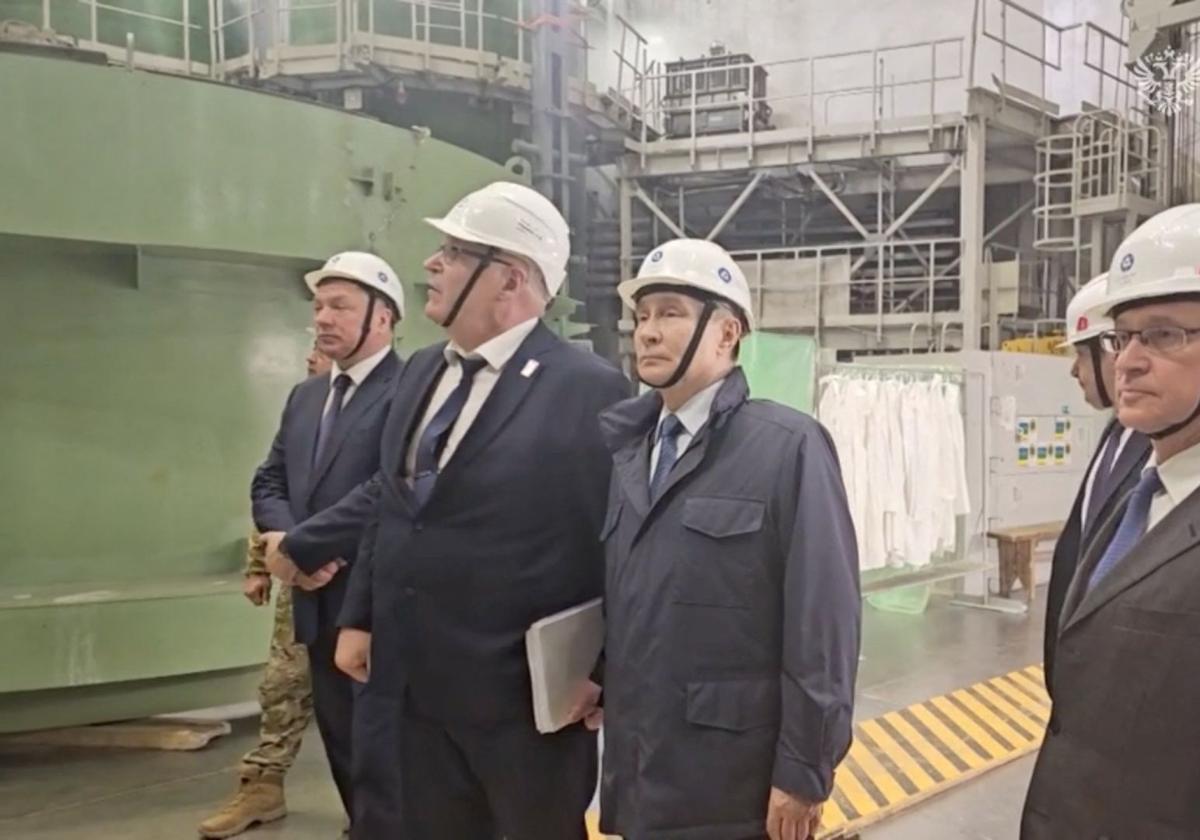 Putin alardea de la reconquista de Kursk en su primera visita a la región rusa tras el repliegue ucraniano