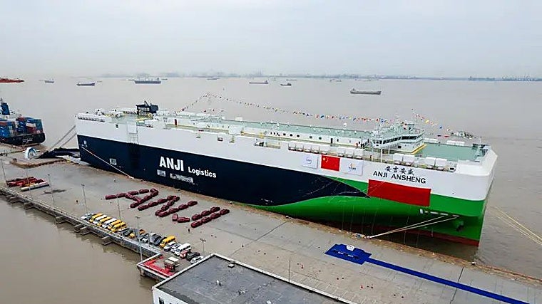 El «Anji Ansheng» ya ha zarpado en su viaje inaugural rumbo a Europa cargado de vehículos de MG, que han estrenado este nuevo buque