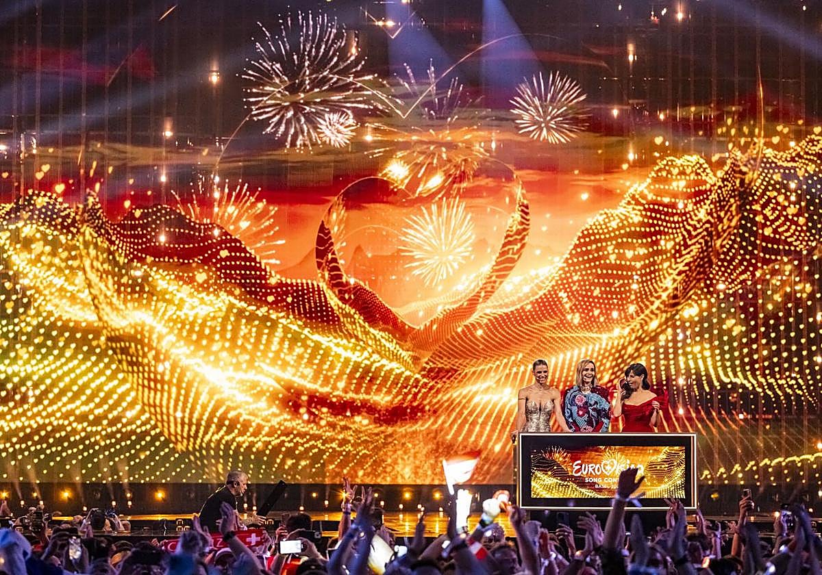 Las presentadores de Eurovisión, durante la final.