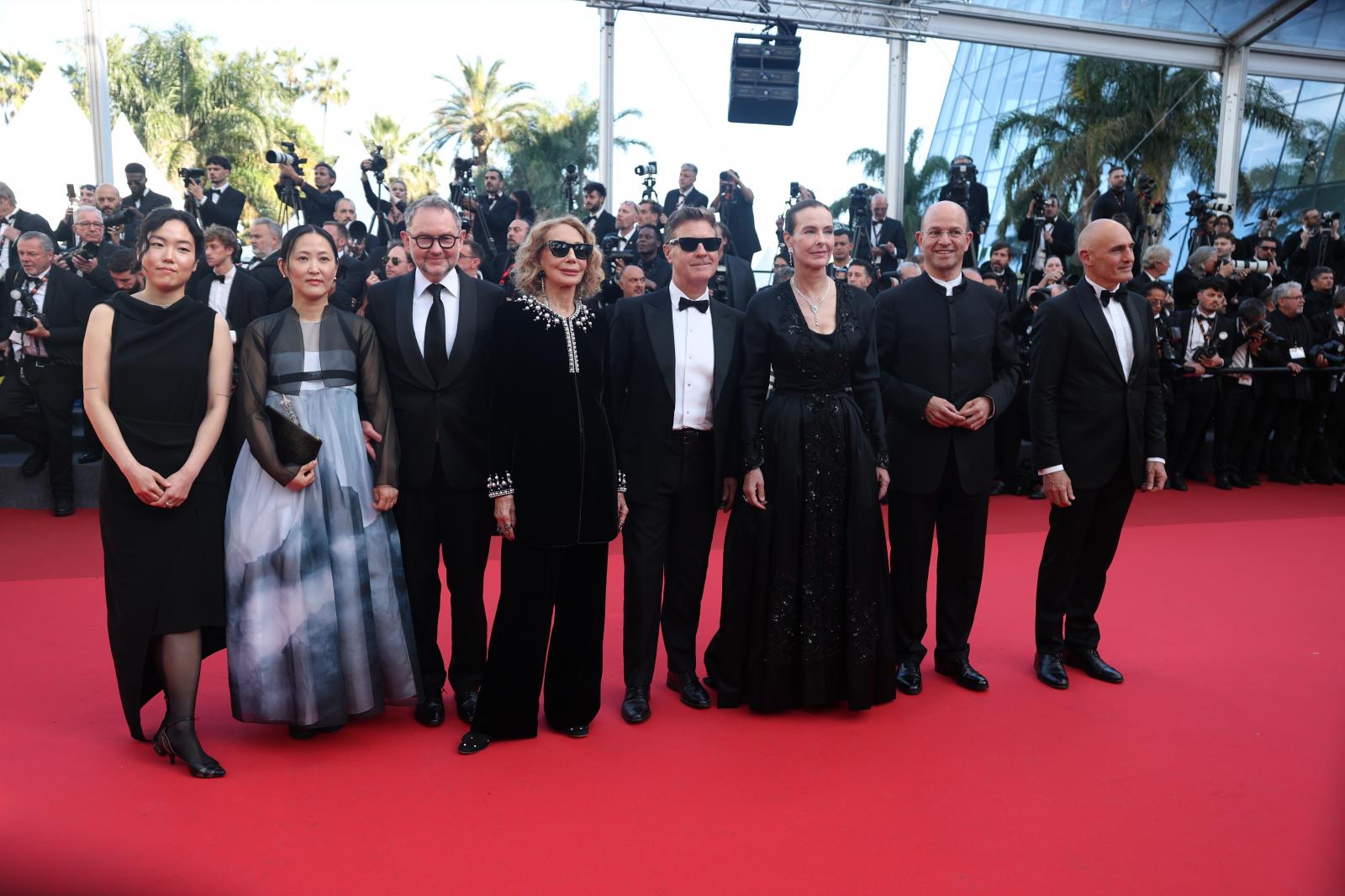 Eunsoo Cho, Ji-Min Park, Dion Beebe, Carole Bouquet y Marisa Berenson