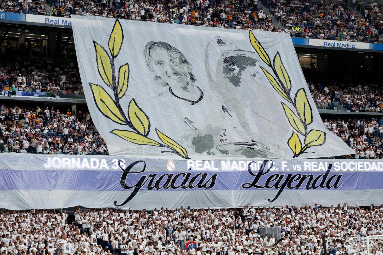 El adiós del Bernabéu a Ancelotti y Modric, en imágenes