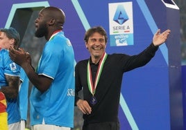 Conte hace historia con el Nápoles