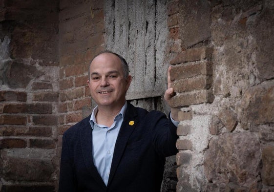 Junts presiona a Sánchez con la oficialidad del catalán: «No es momento de gesticulaciones, esto es muy serio»