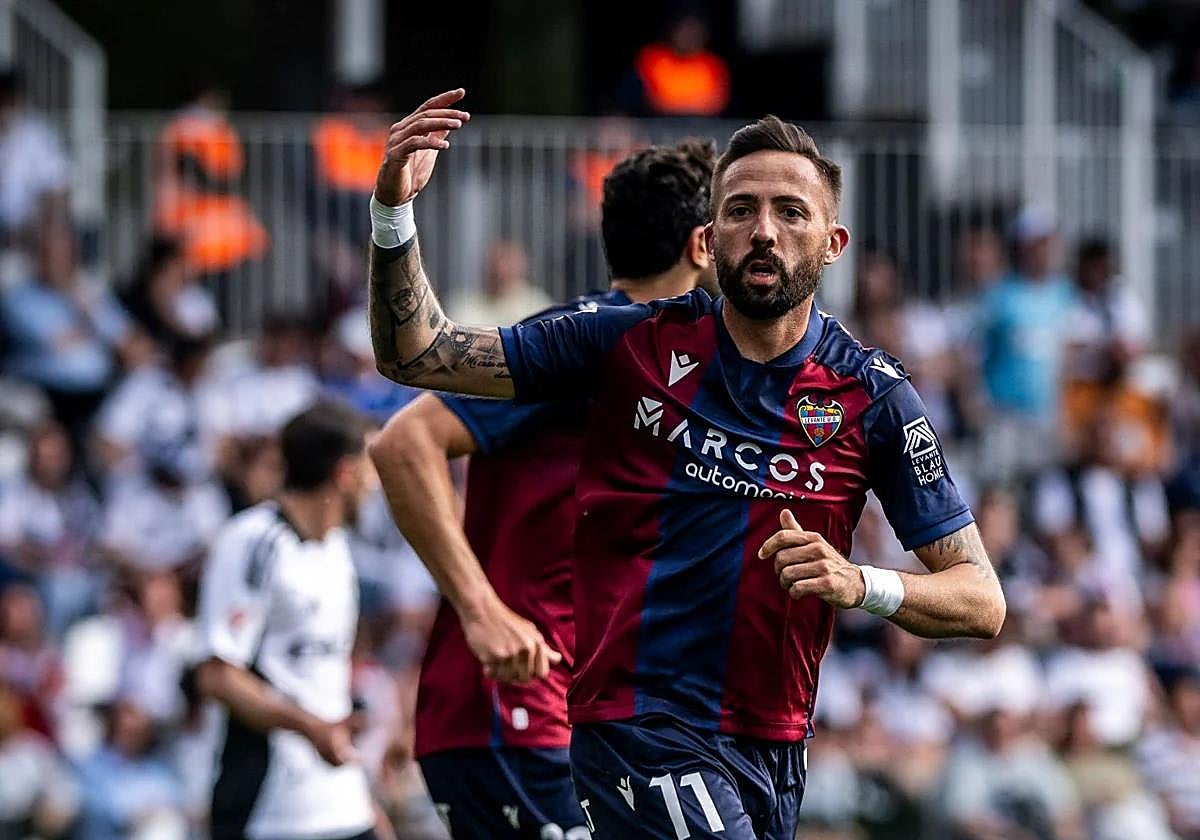 José Luis Morales, en el partido del Levante en Burgos.