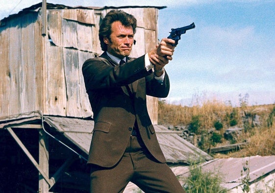 Eastwood en 'Harry el Sucio' (1971), de Don Siegel, cuya formidable polémica marcó su imagen para siempre.