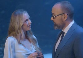 Risto Mejide y Laia Grassi. en 'Viajando con Chéster'.