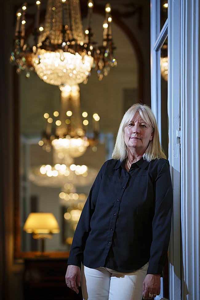 Karin Smirnoff en la embajada de de Suecia en España, donde presentó su nueva novela.