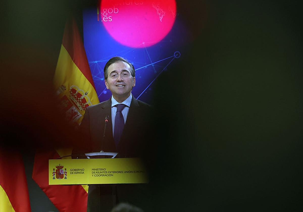 El ministro de Exteriores este lunes en rueda de prensa.